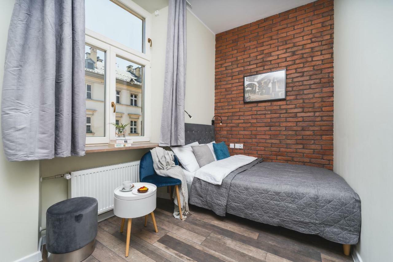 Liv Apartments Old Town Cracovia Esterno foto