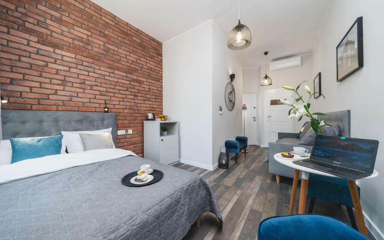 Liv Apartments Old Town Cracovia Esterno foto